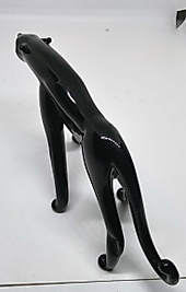 El yapımı murano camdan yapılmış siyah puma