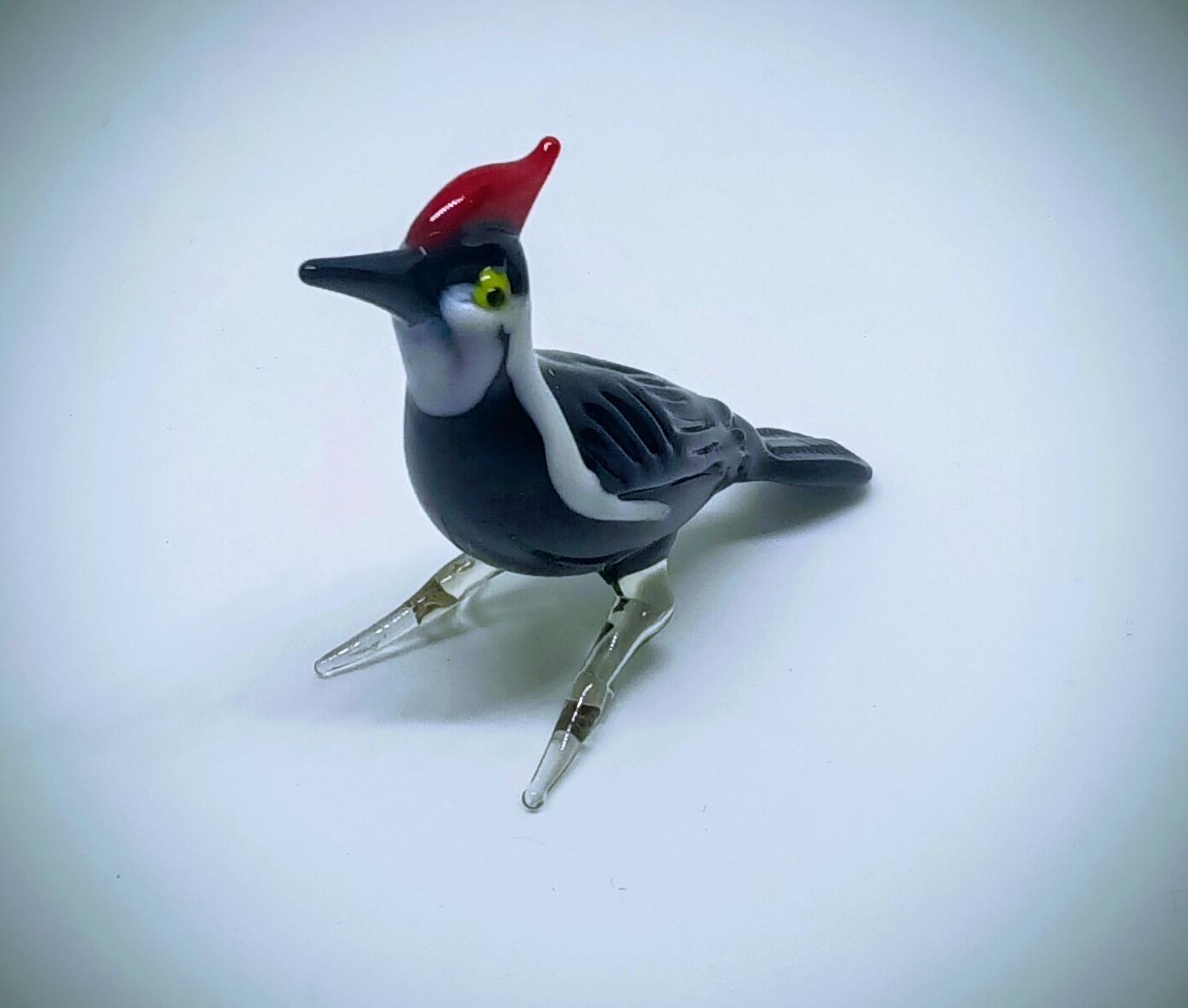 El yapımı murano camdan tepeli ağaçkakan biblosu. 1988 yılında yapılmıştır.